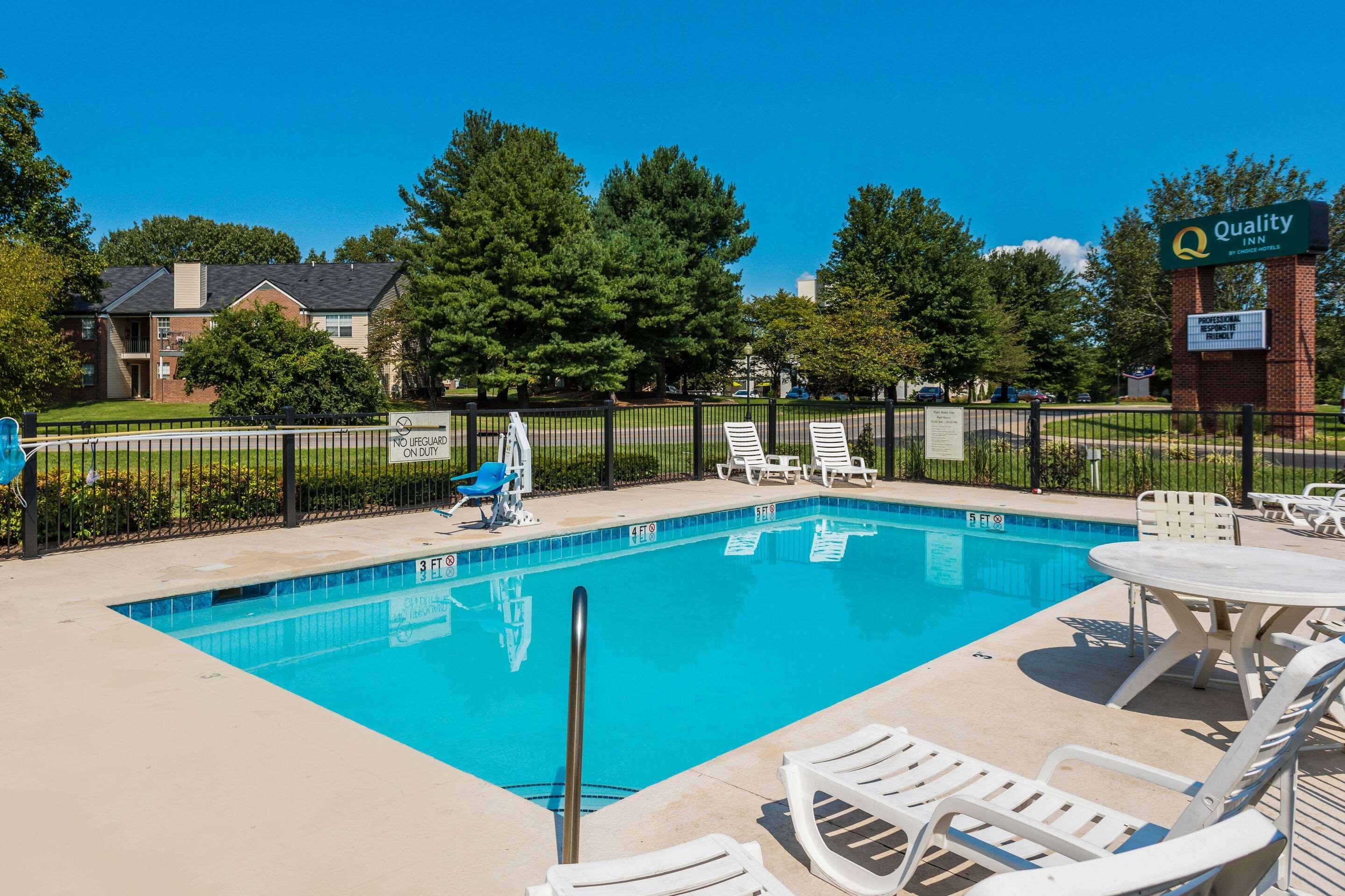 Quality Inn Gallatin-Nashville Metro Exterior photo